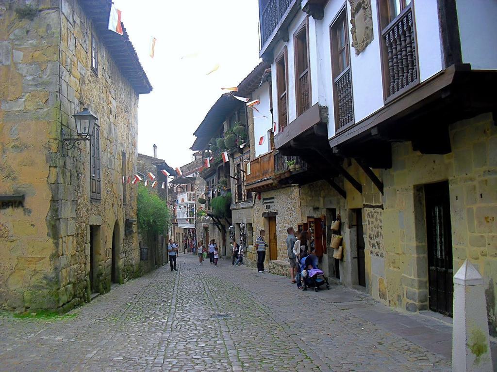 Legado de Santillana Santillana del Mar Habitación foto